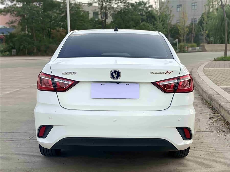 Changan Eado DT 2019 car image #20