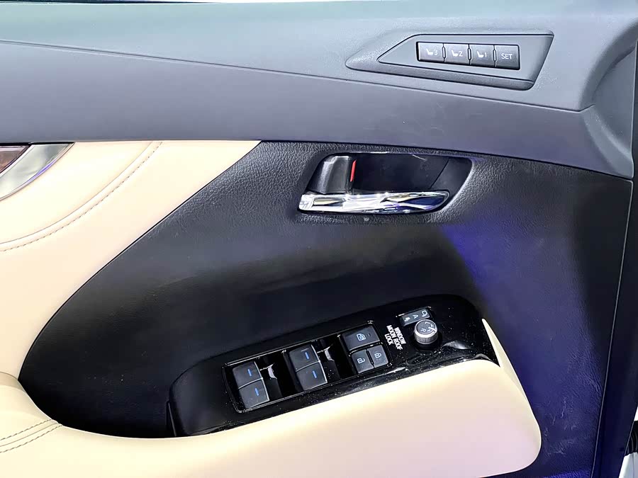 Toyota Alphard 2022 #20 Toyota Alphard 2022 car image #20