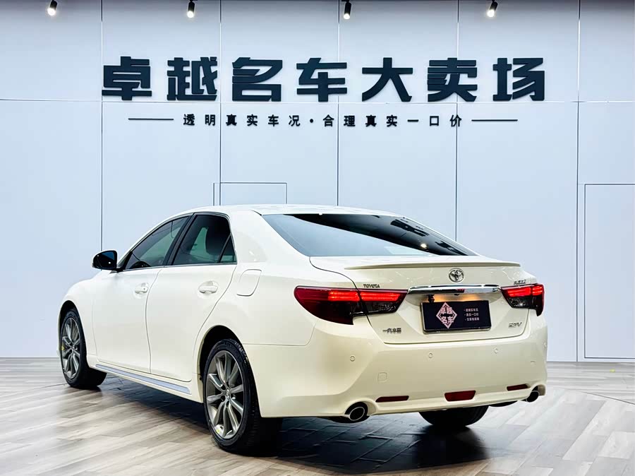 Toyota Reiz 2016 صورة سيارة #20