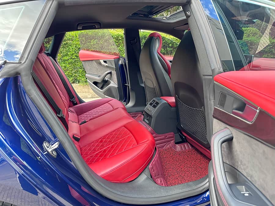 Audi S5 2019 car image #20