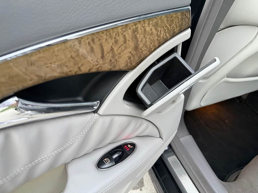 Mercedes-Benz E AMG 2008 immagine di auto #20