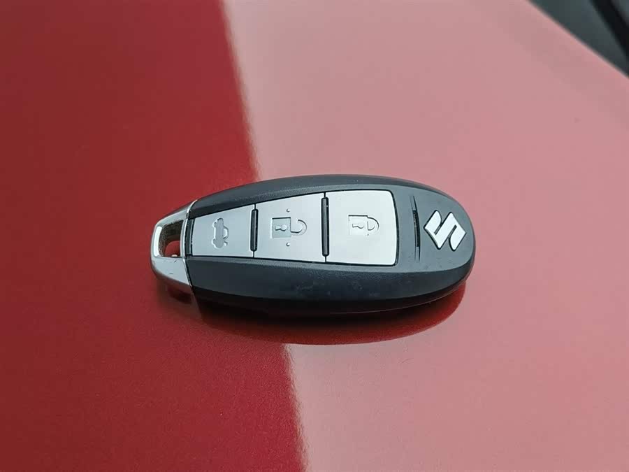 铃木 启悦 2015 汽车图片 #20