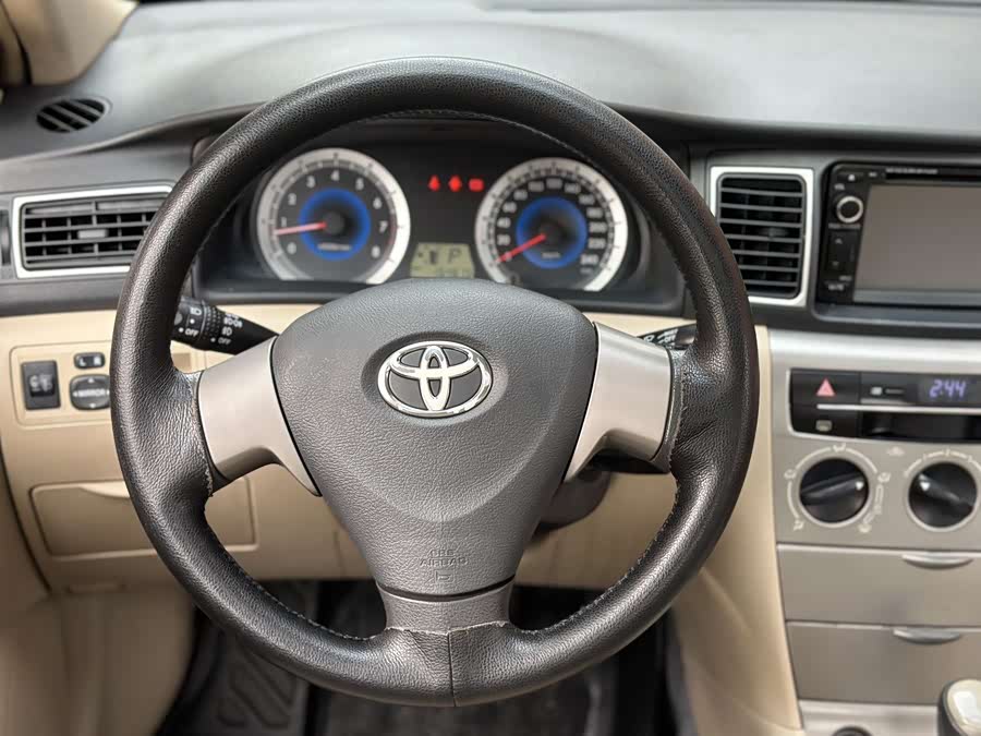 Toyota Reiz 2013 immagine di auto #20