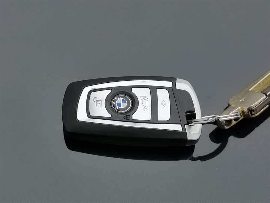 BMW 5 Series GT 2012 #20 BMW 5 Series GT 2012 immagine di auto #20