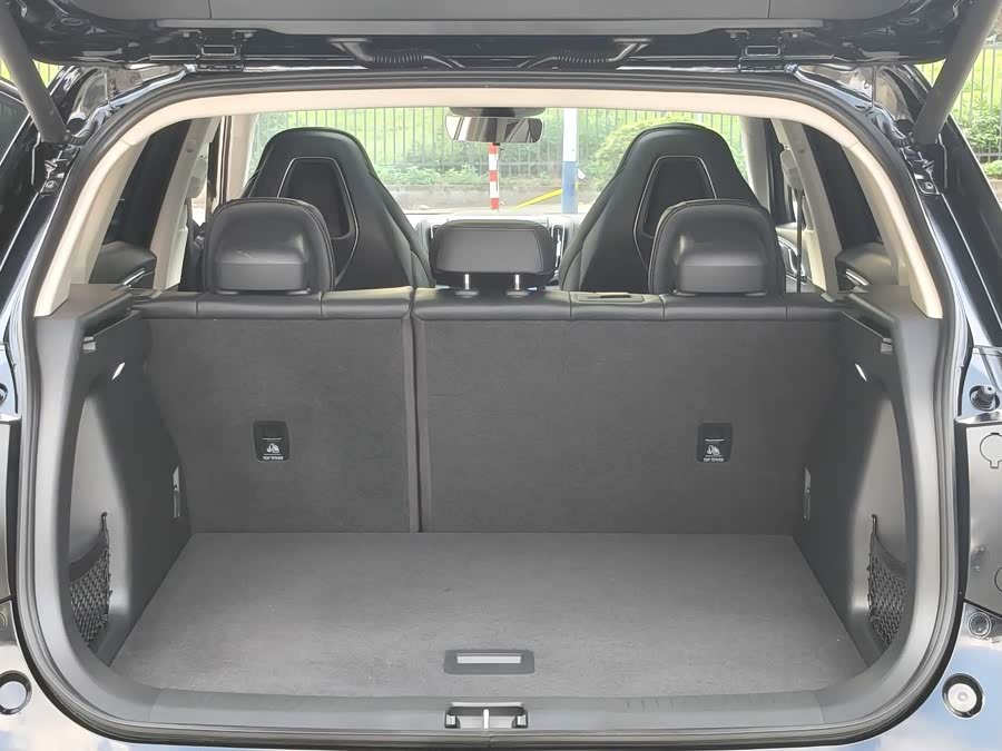 HongQi HS3 PHEV 2025 car image #20