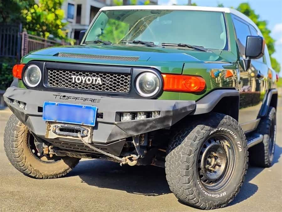 Toyota FJ Cruiser 2011 car image #20