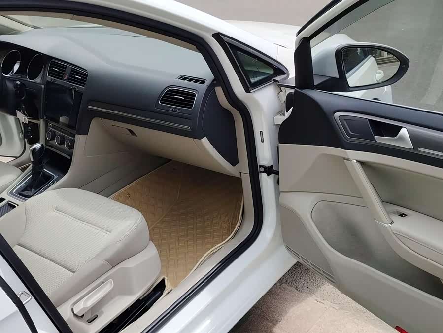 Volkswagen Golf 2015 car image #20