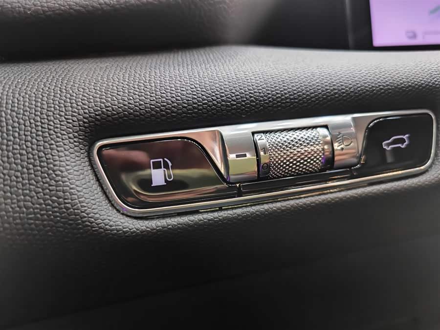 HongQi HS3 PHEV 2024 #20 HongQi HS3 PHEV 2024 car image #20