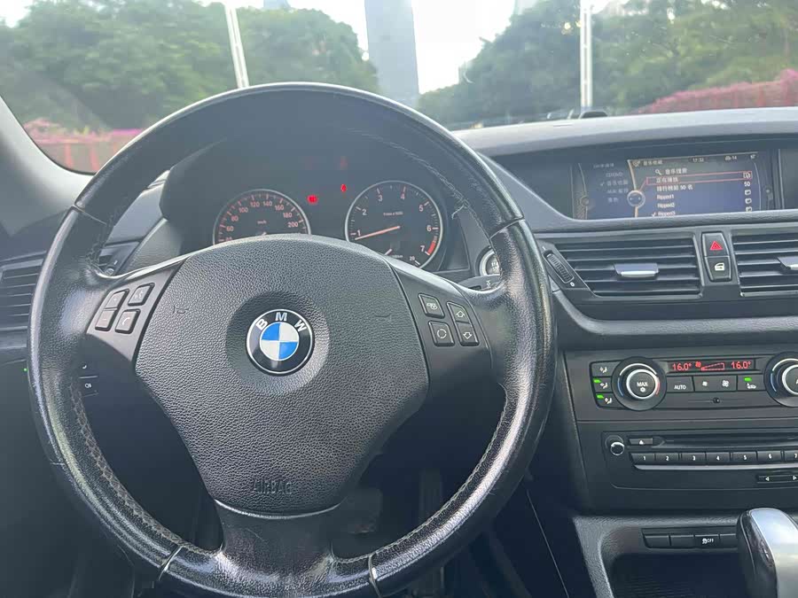 BMW X1 (Imported) 2011 imagen de coche #20