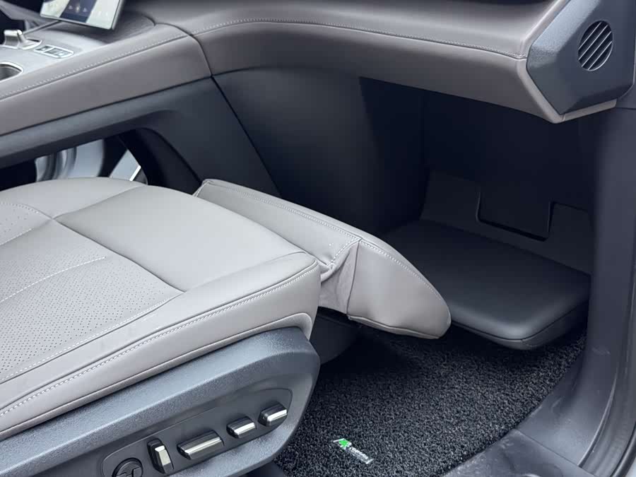 蔚来 蔚来ES7 2022 汽车图片 #20