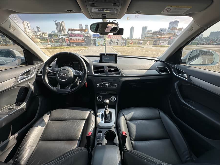 Audi Q3 2015 صورة سيارة #20