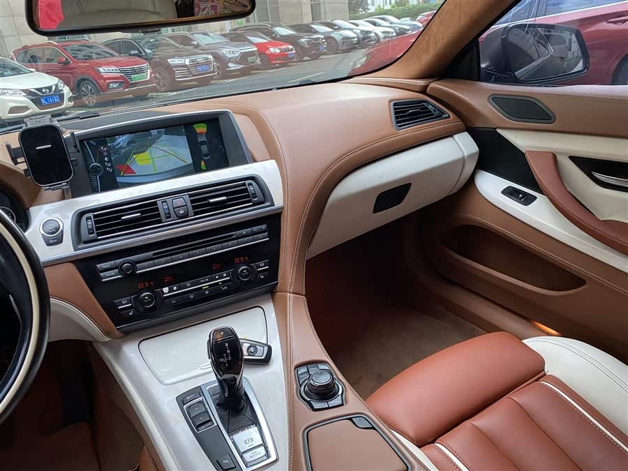 BMW 6 Series 2012 car image #20