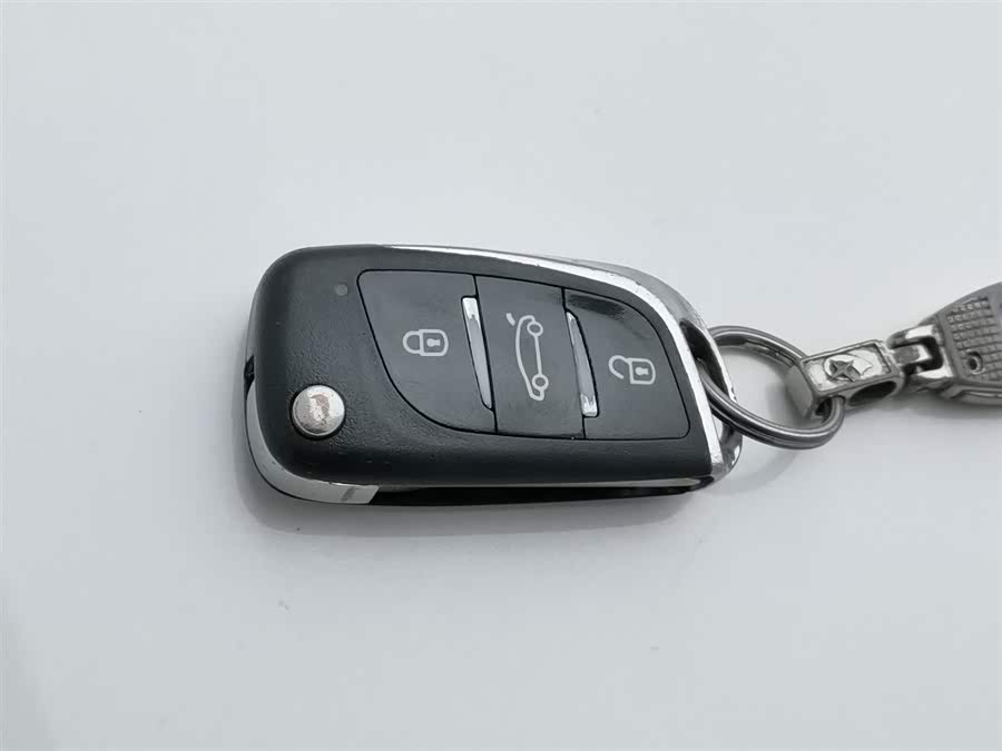 Suzuki Ciaz 2016 изображение автомобиля #20