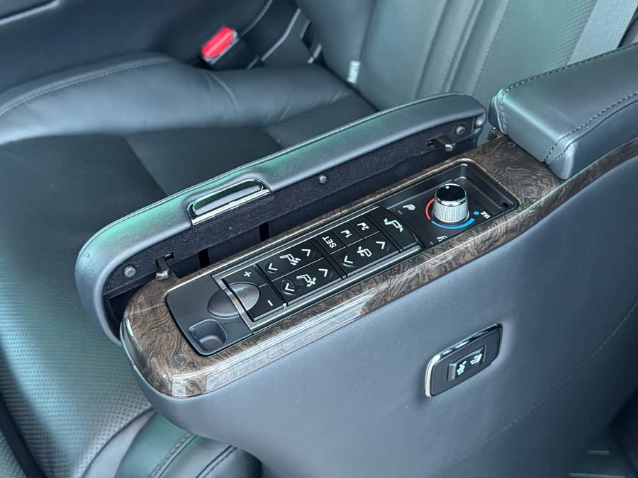 丰田 埃尔法 2020 汽车图片 #20