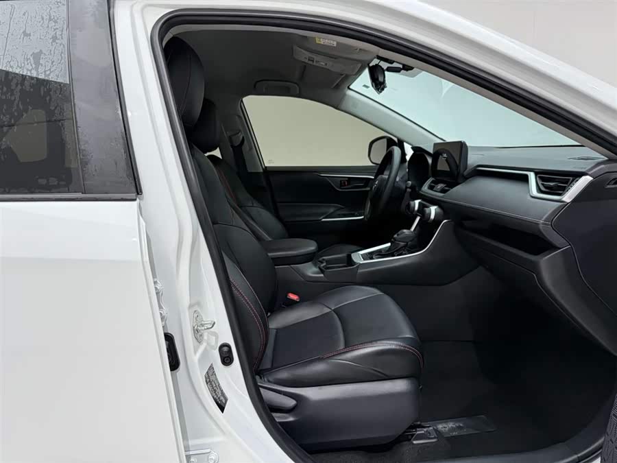 Kia Wildlander 2023 car image #20