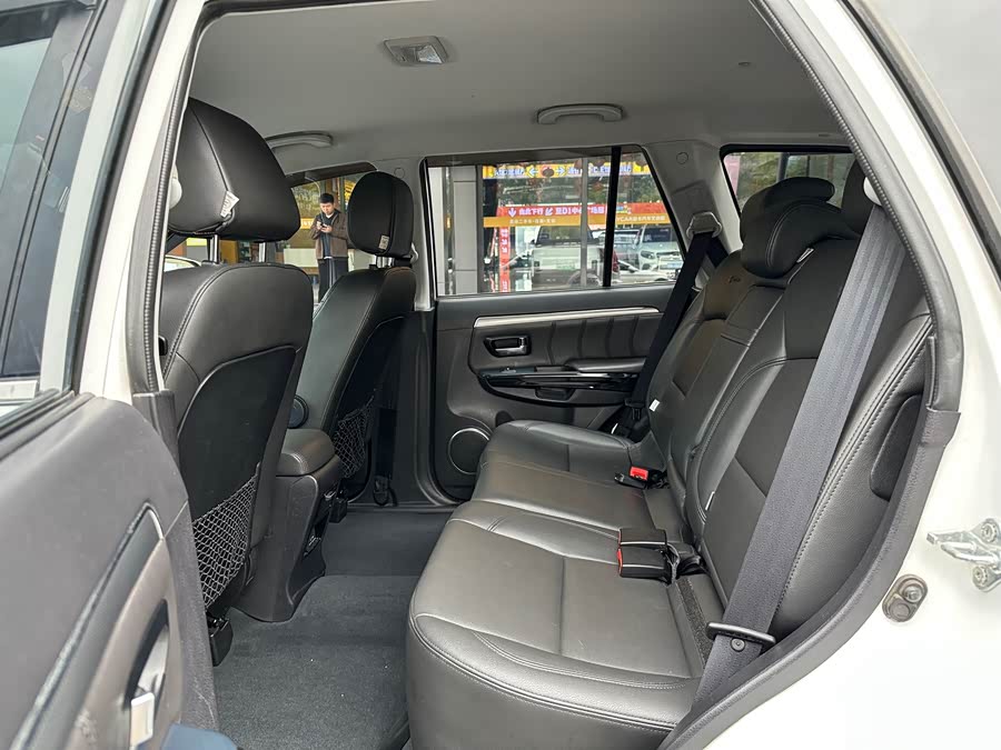 Haval H5 Class 2016 #20 Haval H5 Class 2016 car image #20