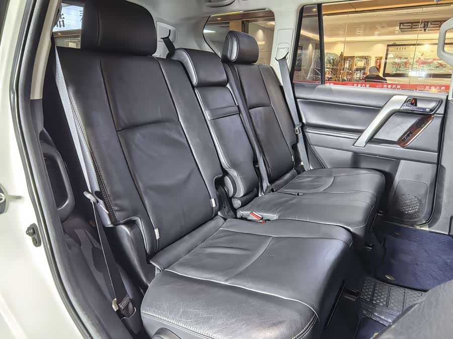 Toyota Land Cruiser Prado 2017 #20 Toyota Land Cruiser Prado 2017 car image #20