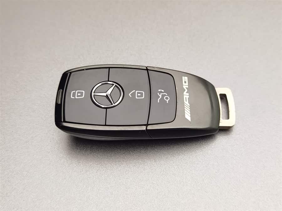 Mercedes-Benz GLB AMG 2023 immagine di auto #20