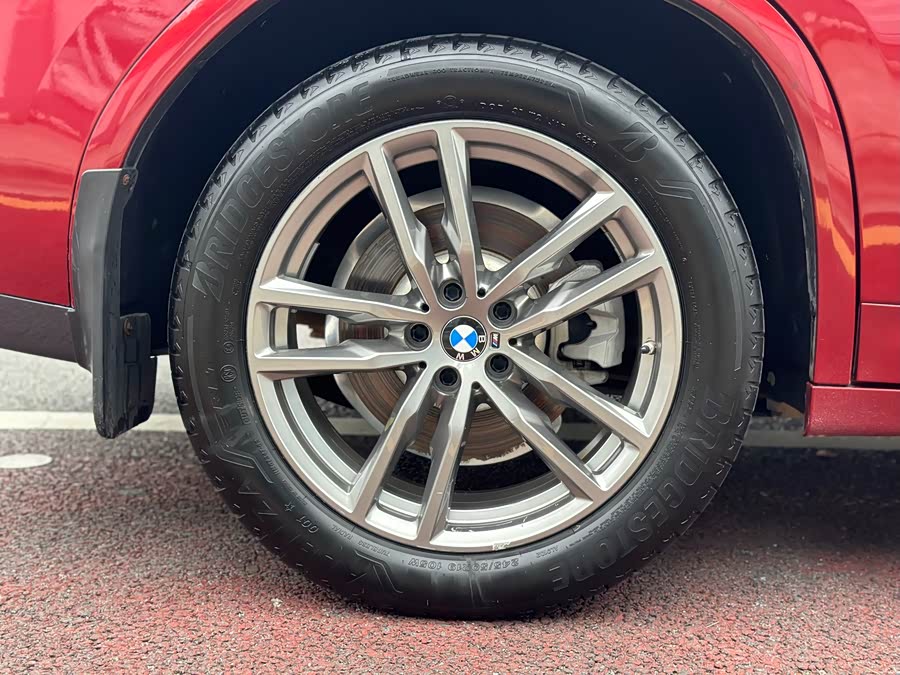 BMW X4 2020 car image #20