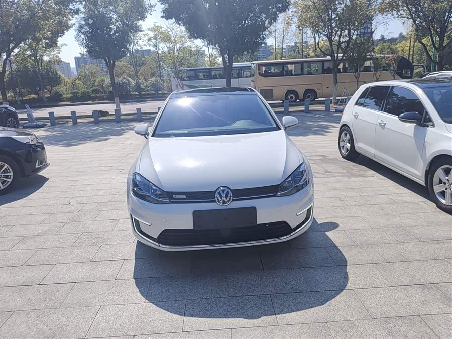 Volkswagen Golf Pure Electric 2020 imagen de coche #20