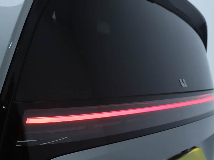 理想汽车 理想MEGA 2024 汽车图片 #20