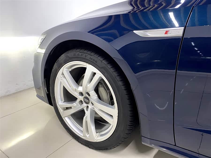 Audi A7L 2023 immagine di auto #20