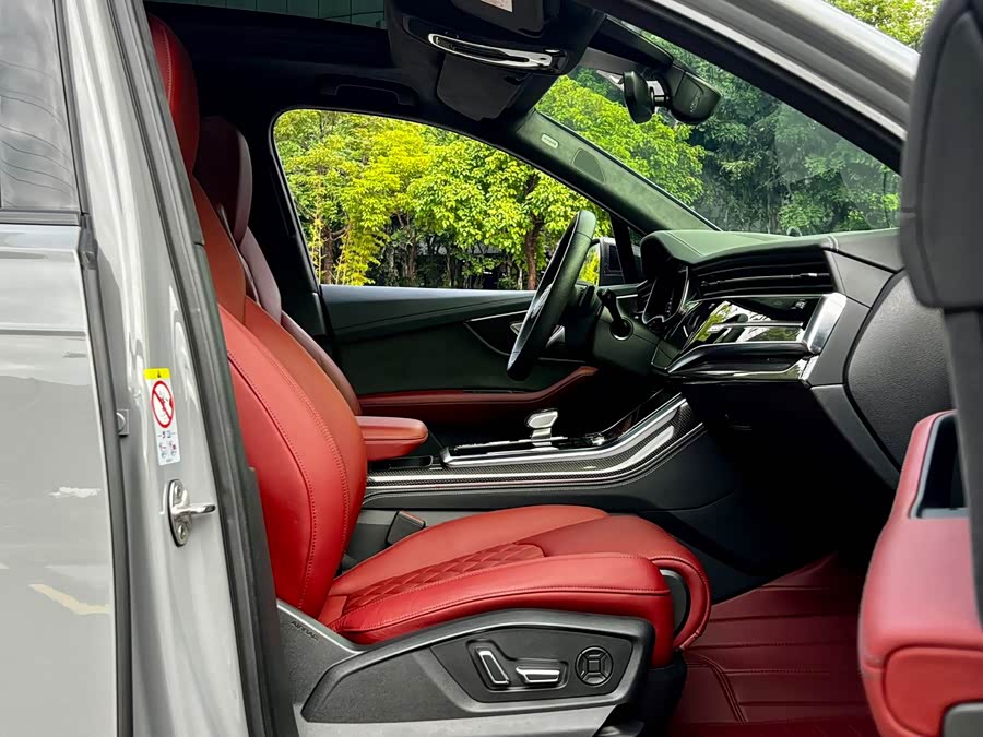 Audi SQ7 2024 immagine di auto #20