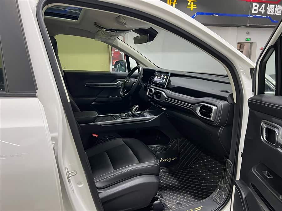 GEELY Okavango 2021 car image #20