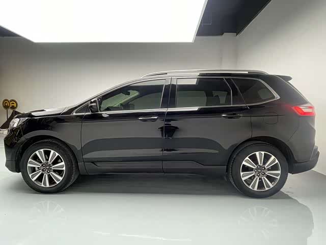 Ford Edge 2021 car image #20