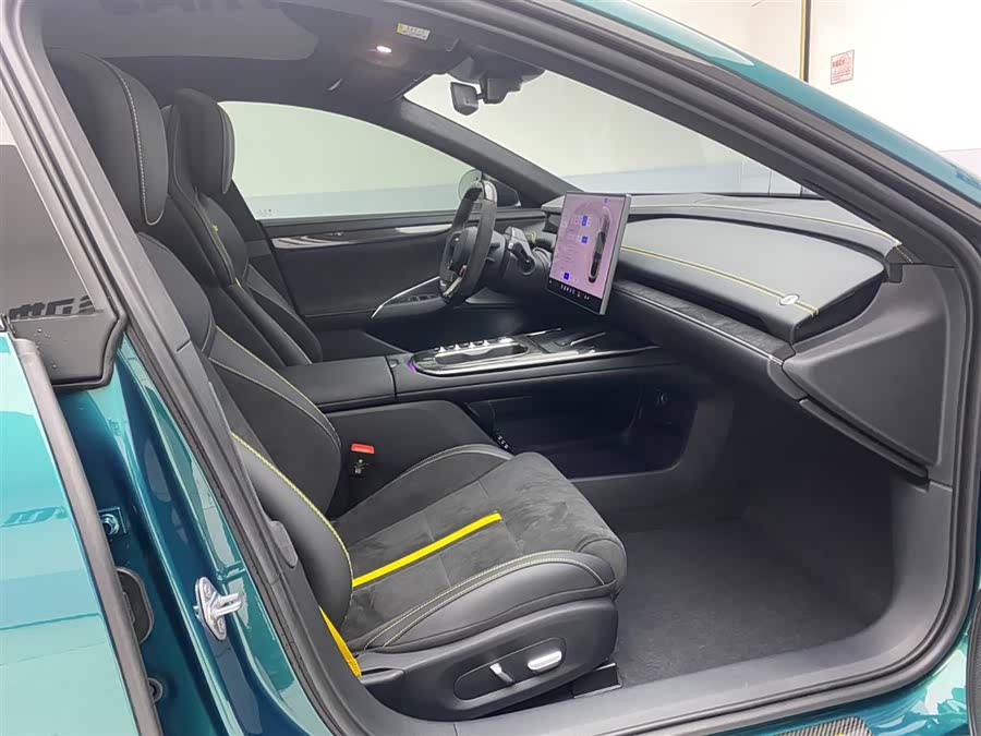 MI SU7 Ultra 2025 car image #20