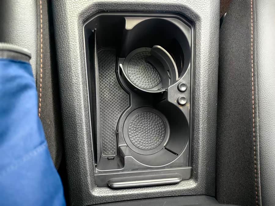 Volkswagen Golf Sportsvan 2018 image de voiture #20