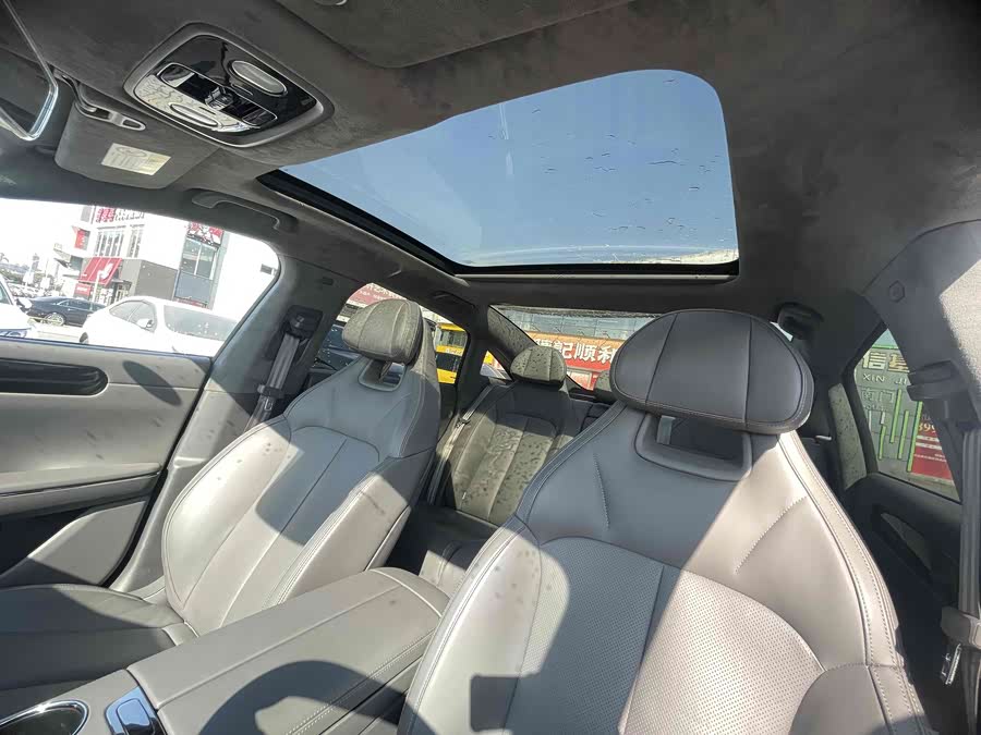 零跑汽车 零跑C01 2022 汽车图片 #20