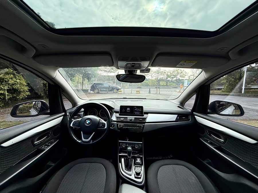 BMW 2 Series Gran Tourer 2016 immagine di auto #20