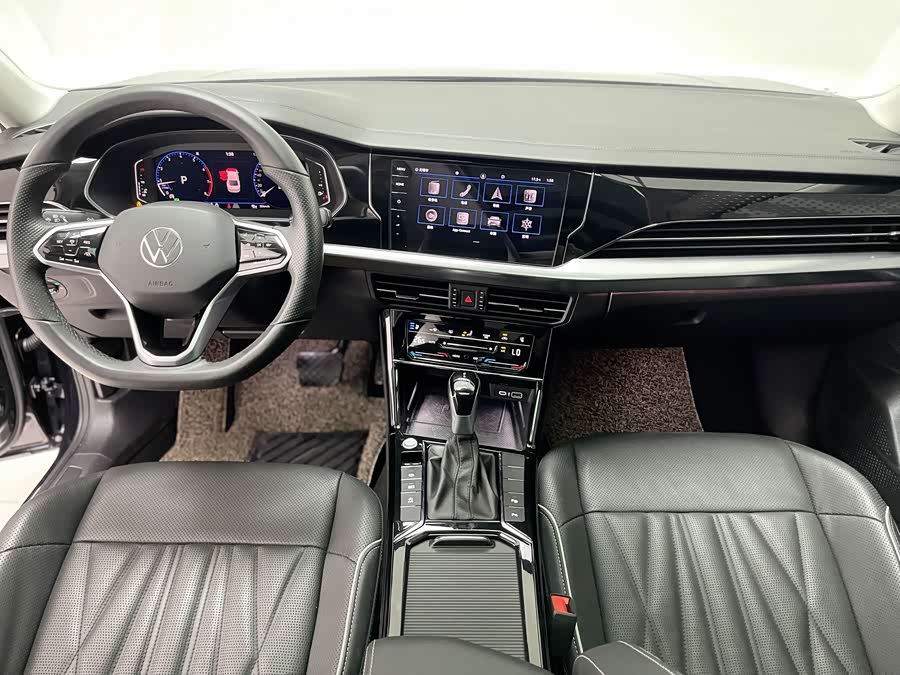 Volkswagen Passat 2022 car image #20