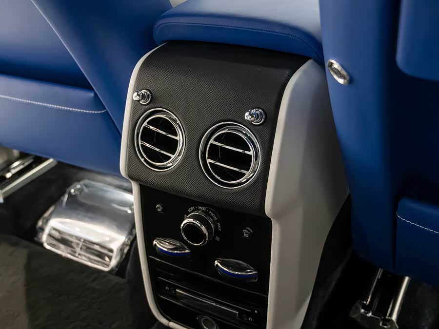 Rolls-Royce Cullinan 2020 car image #20