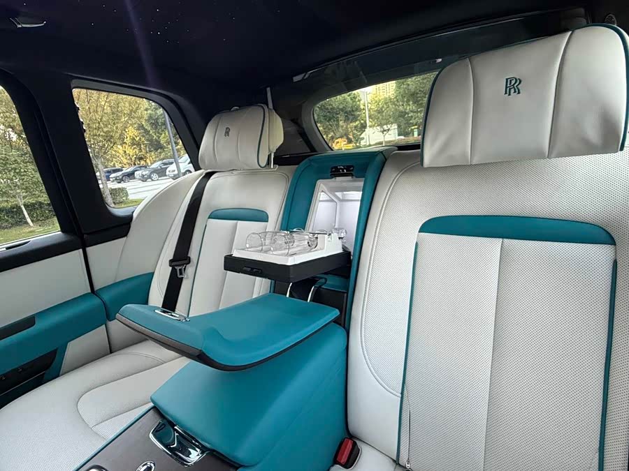 Rolls-Royce Cullinan 2023 car image #20