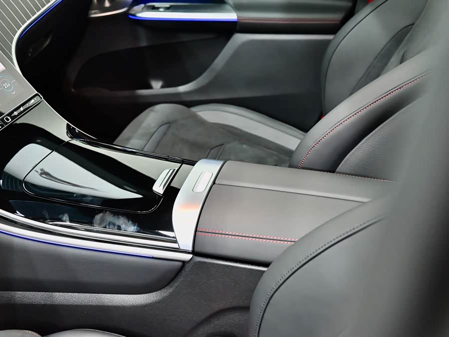 Mercedes-Benz GLC AMG 2025 car image #20