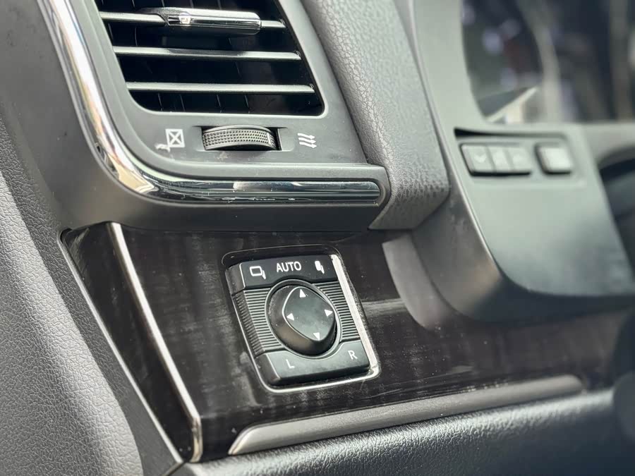 丰田 皇冠 2017 汽车图片 #20