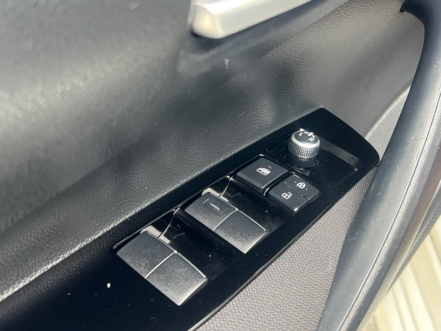 丰田 亚洲狮 2021 汽车图片 #20