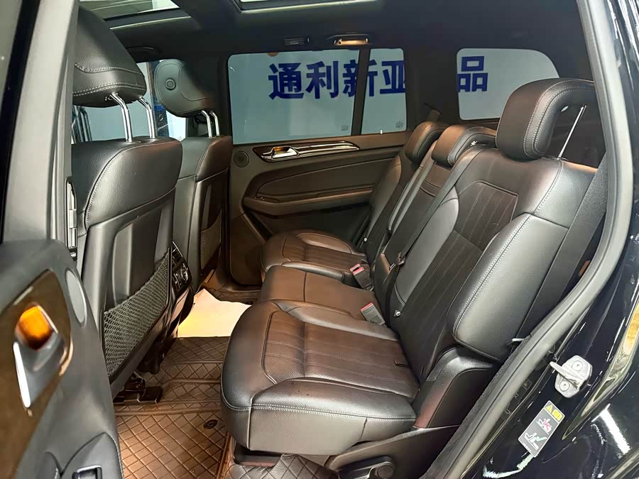 Mercedes-Benz GLS Class 2018 car image #20