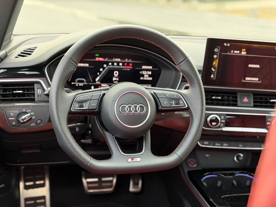 Audi S4 2023 #20 Audi S4 2023 صورة سيارة #20