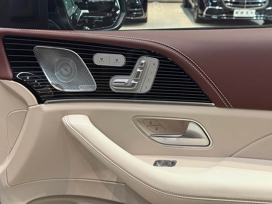 Mercedes-Benz Maybach GLS 2024 #20 Mercedes-Benz Maybach GLS 2024 صورة سيارة #20