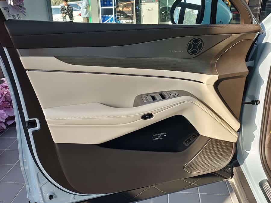 Denza N7 2024 #20 Denza N7 2024 car image #20