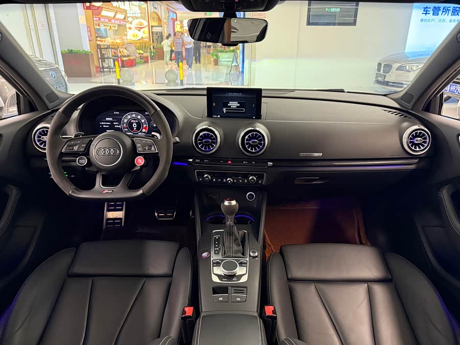 Audi RS 3 2018 car image #20