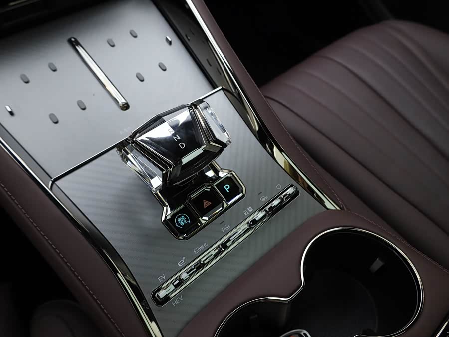 Denza Z9GT 2024 #20 Denza Z9GT 2024 immagine di auto #20