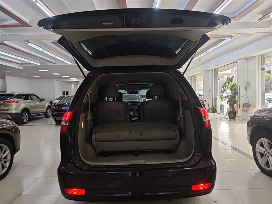 BYD M6 2015 car image #20