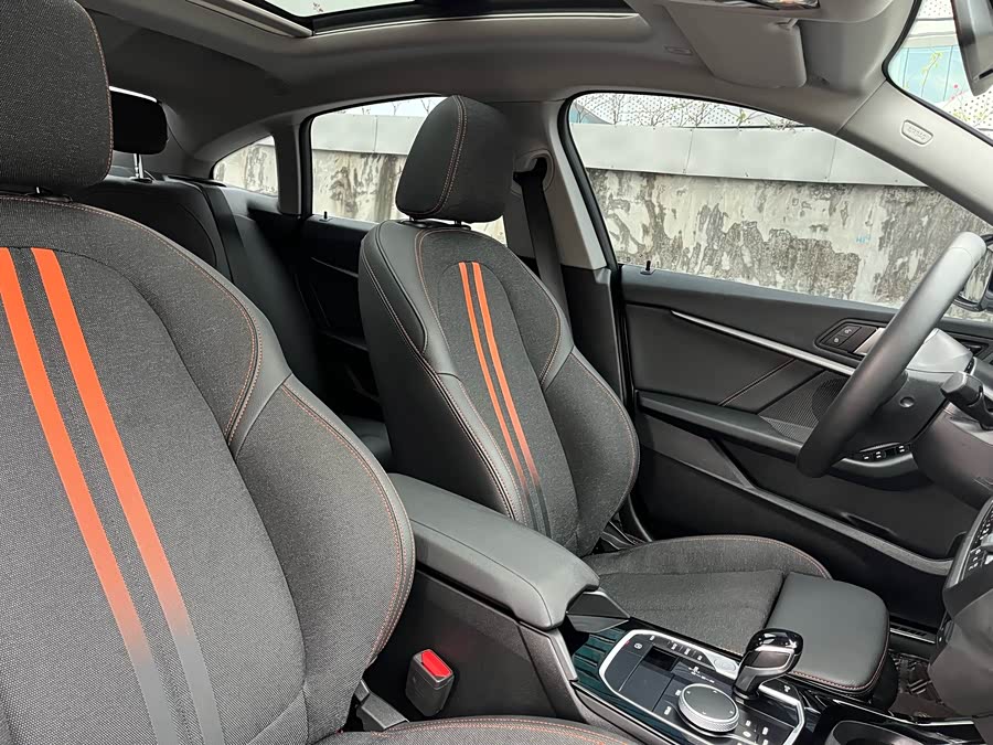 BMW 2 Series (Imported) 2024 immagine di auto #20