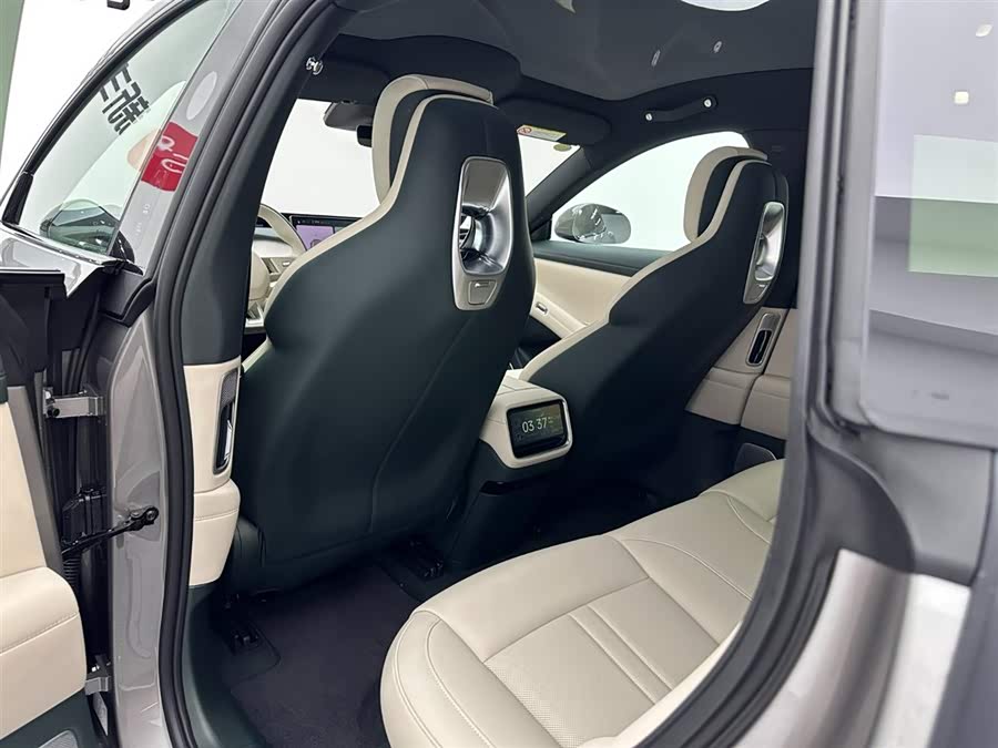 MI YU7 2025 immagine di auto #20