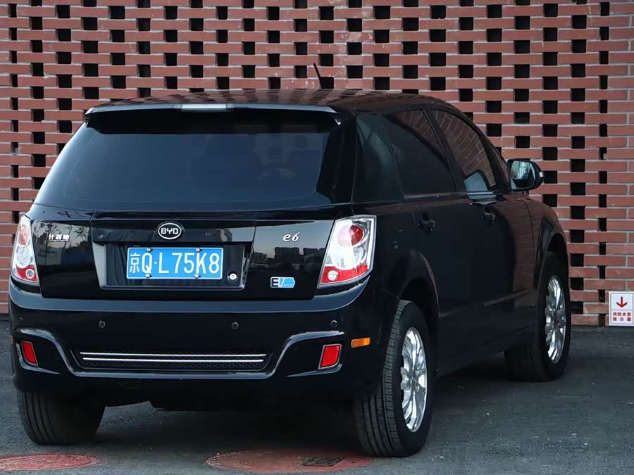 BYD e6 2016 #20 BYD e6 2016 car image #20