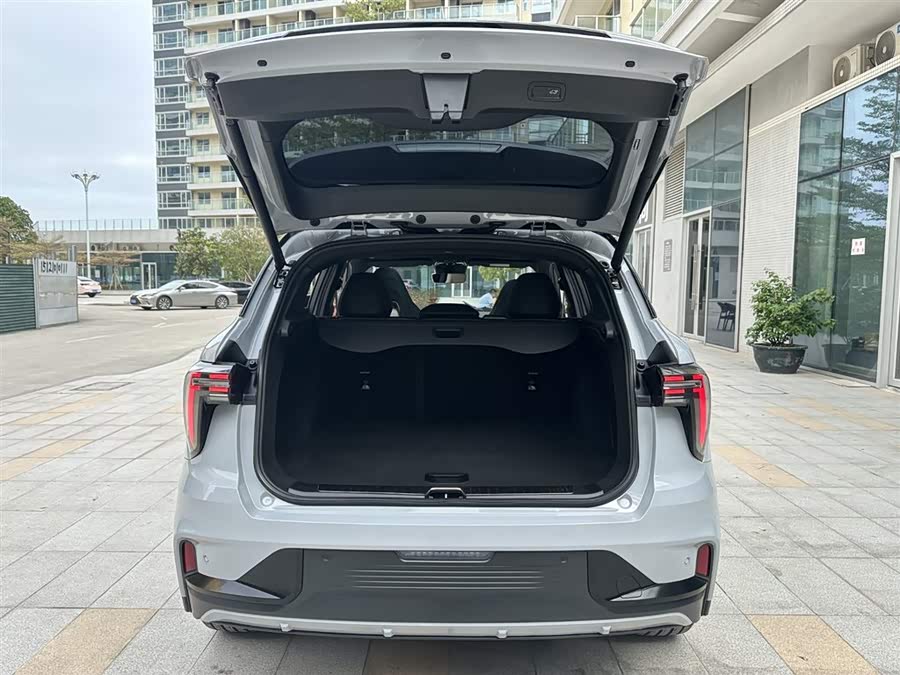 Lynk & Co 01 2022 image de voiture #20